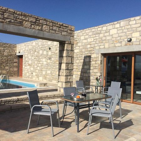 Villa Ypsilon Karotí Exterior foto