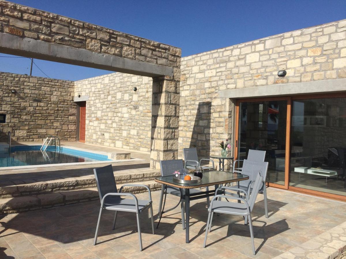 Villa Ypsilon Karotí Exterior foto