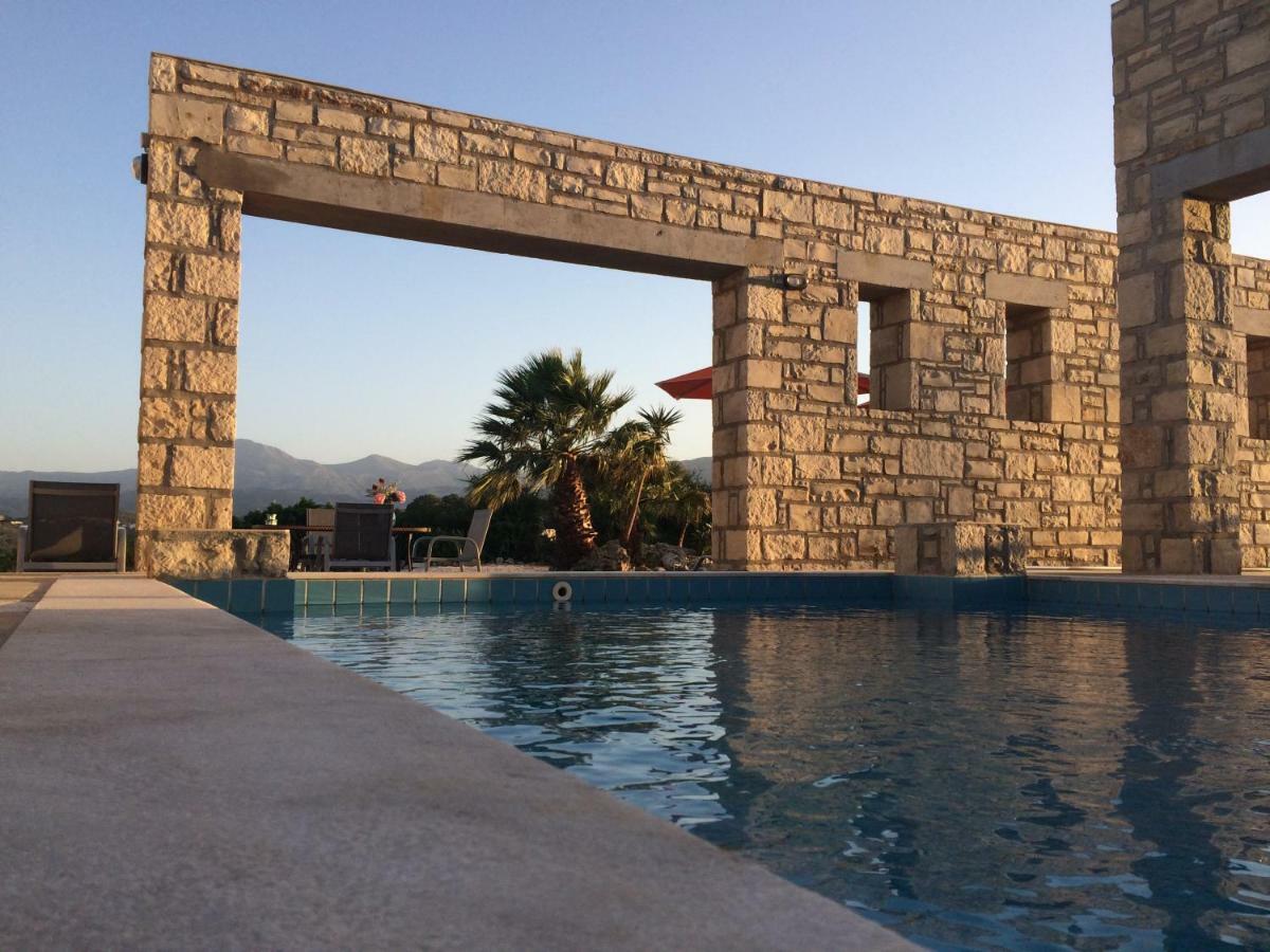 Villa Ypsilon Karotí Exterior foto