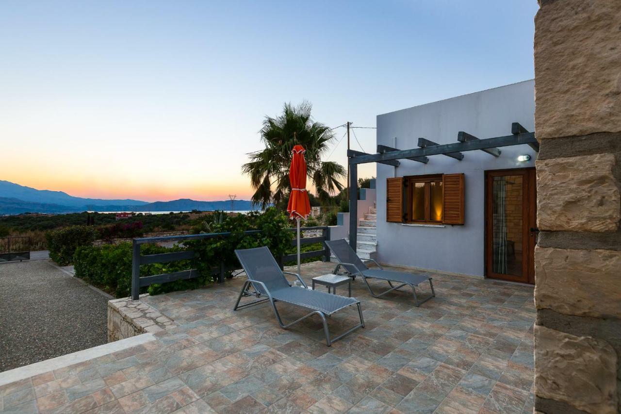 Villa Ypsilon Karotí Exterior foto